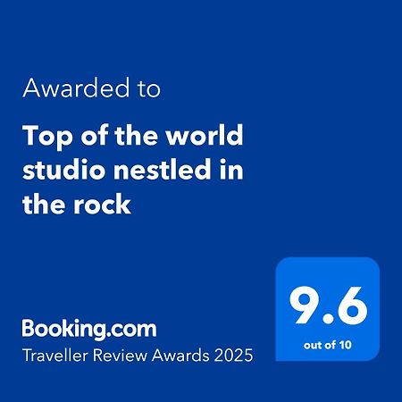 Top Of The World Studio Nestled In The Rock Queensberry Exterior foto